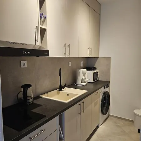 In With Terrace, Air Conditioning, Wi-fi * Nin